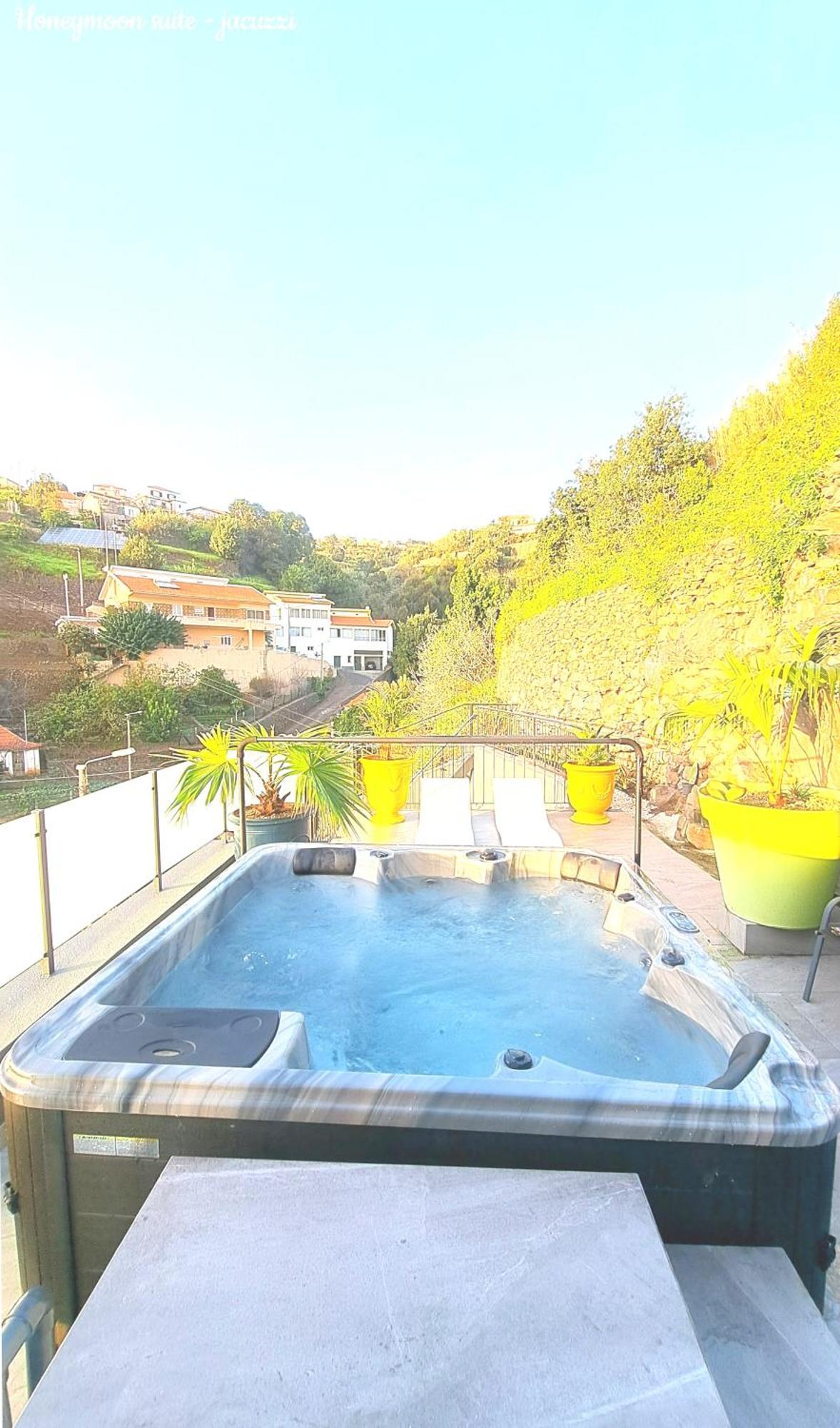 Espirito Do Mar - Premium Villa With Jacuzzi Estreito Da Calheta Екстер'єр фото
