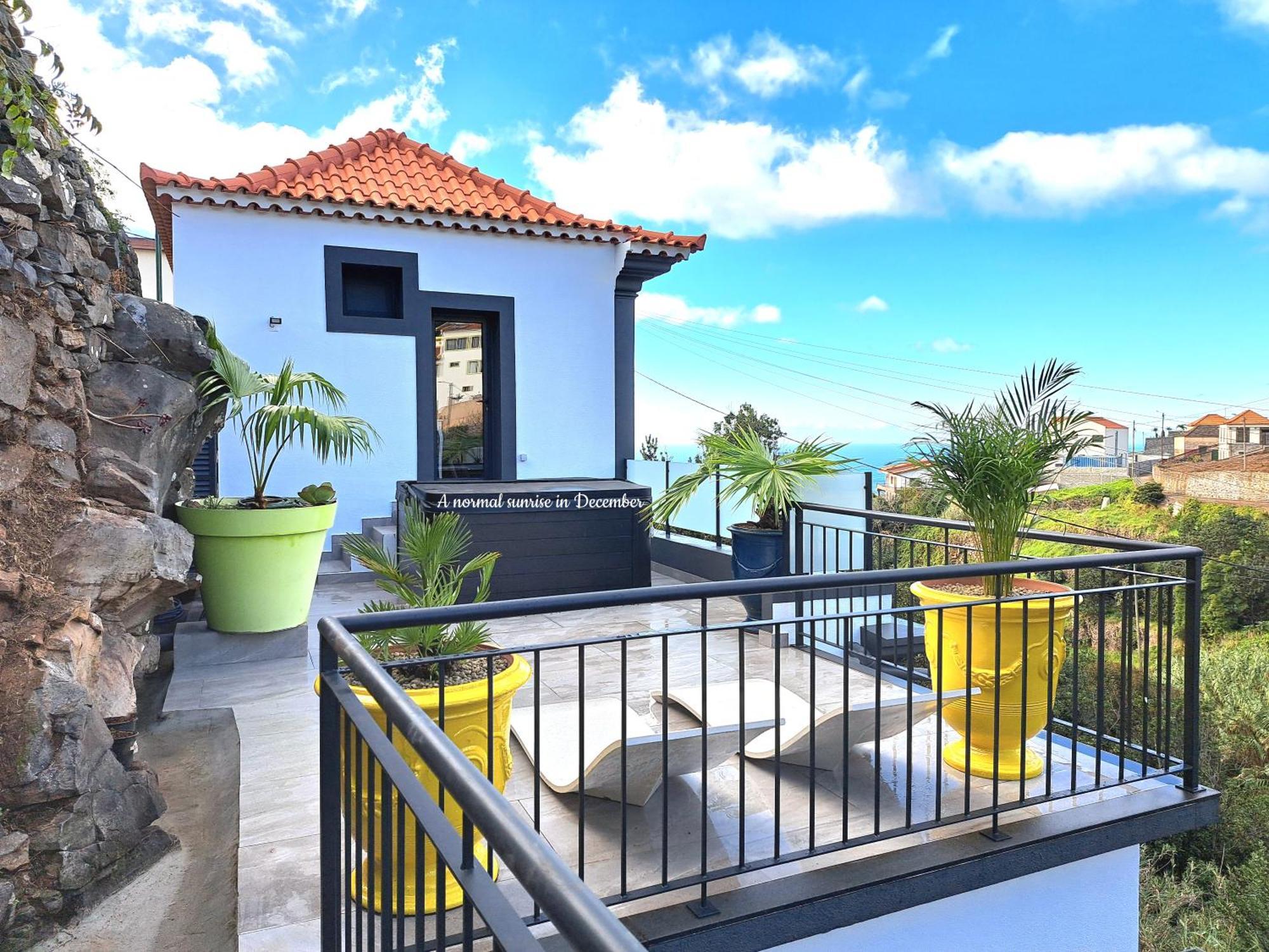 Espirito Do Mar - Premium Villa With Jacuzzi Estreito Da Calheta Екстер'єр фото